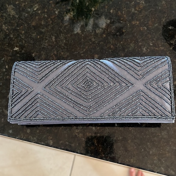 Clutch - Picture 2 of 2